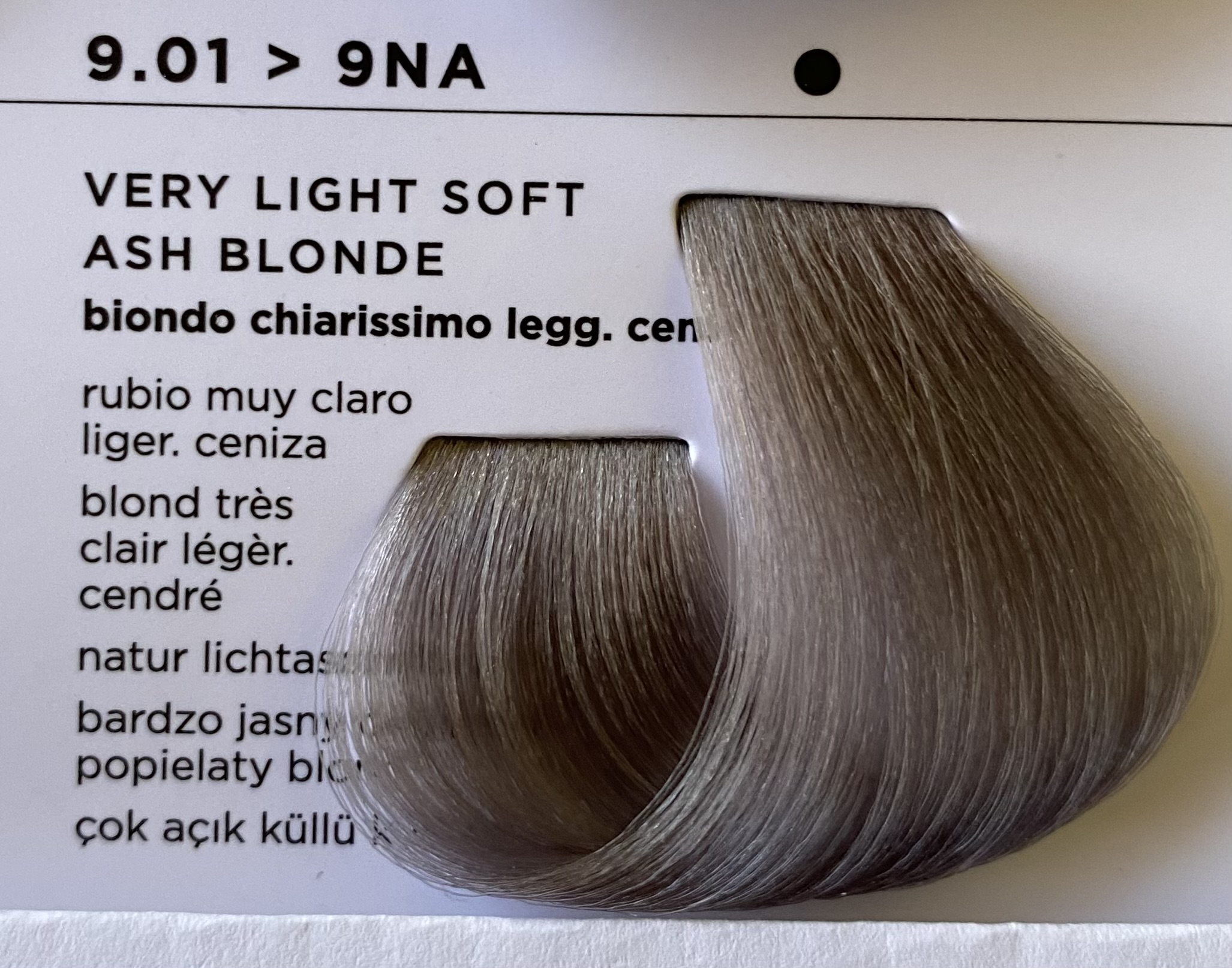 Barva na vlasy Artégo It's Color 9.01 - 150 ml