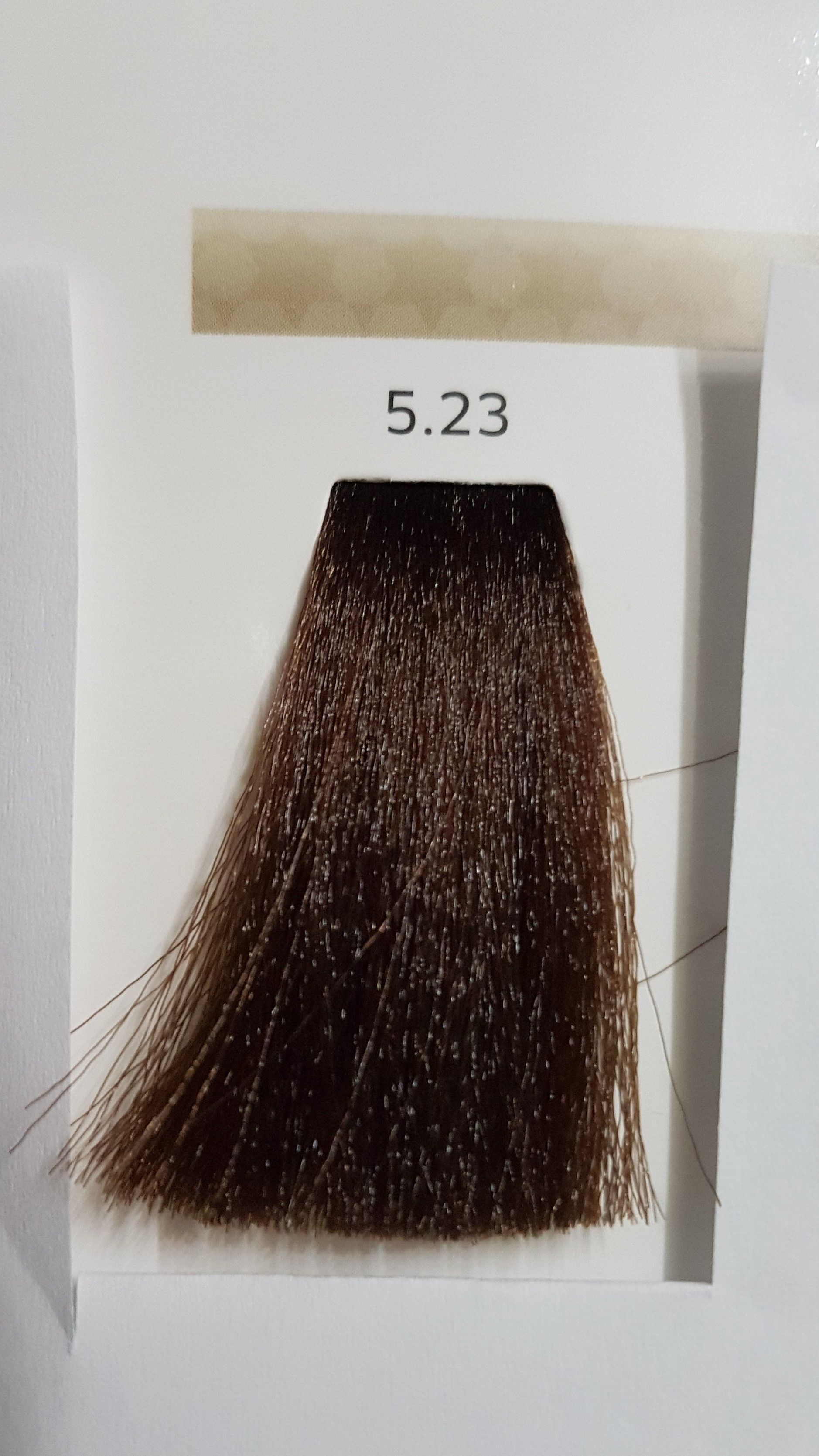 Barva na vlasy Mila 5.23 100 ml