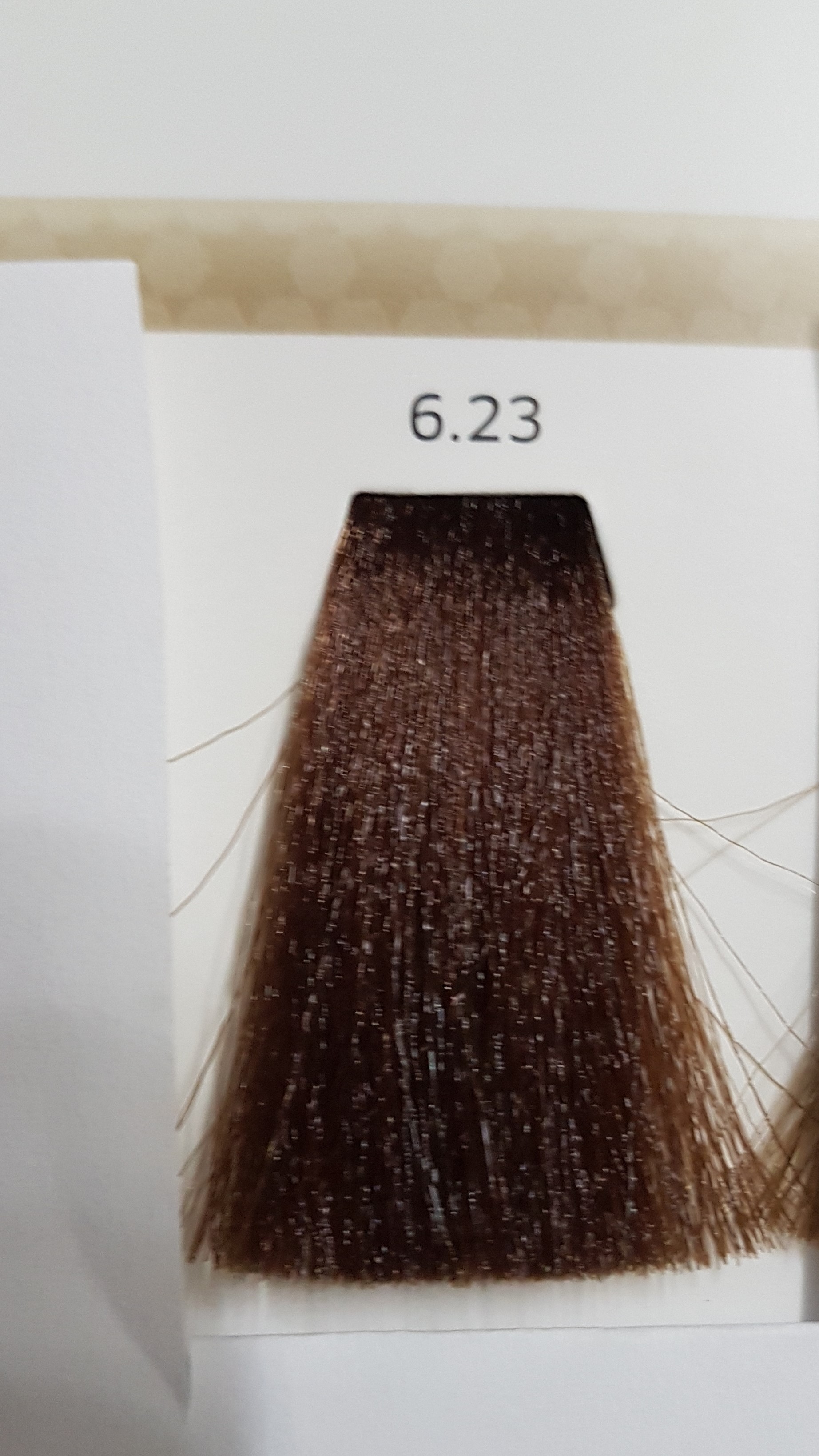 Barva na vlasy Mila 6.23 100 ml
